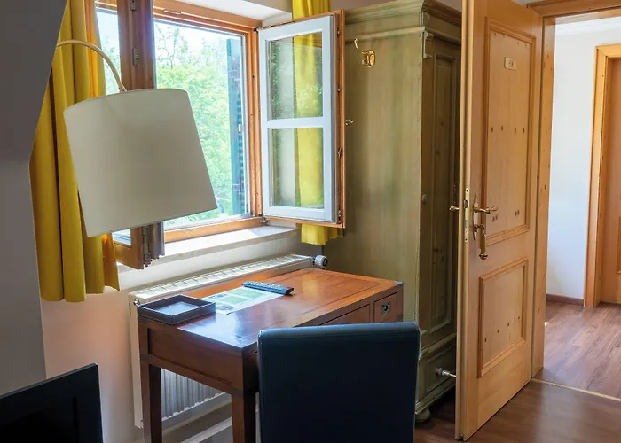 Отель Restaurant Taverna *