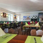 Noon Mirch Restaurant Ξενοδοχείο
