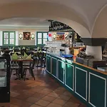 Noon Mirch Restaurant Ξενοδοχείο *