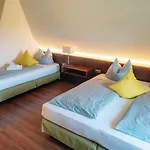 Ξενοδοχείο Noon Mirch Restaurant