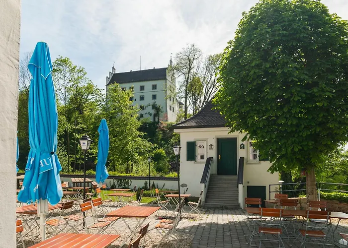 Noon Mirch Restaurant