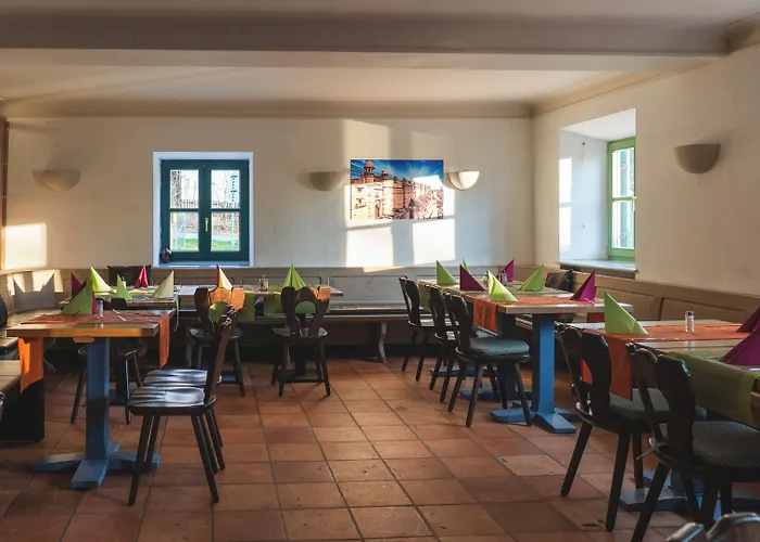 Noon Mirch Restaurant فندق